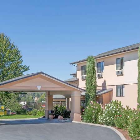 Super 8 By Wyndham Grants Pass Motel Exterior foto