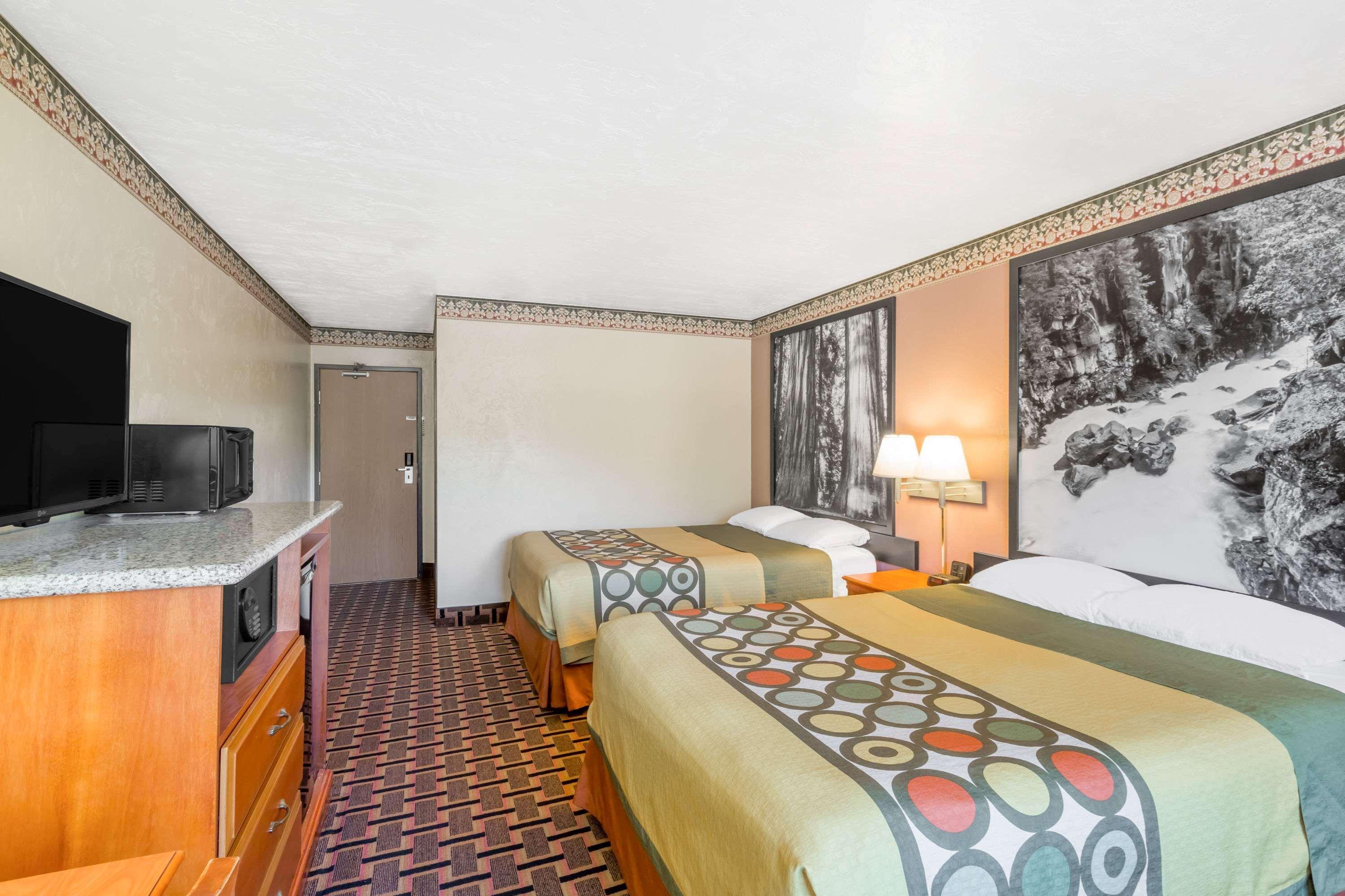 Super 8 By Wyndham Grants Pass Motel Exterior foto